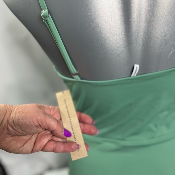 Reformation Tropicana one-piece brand new swimsuit size M - Picture 5 of 9